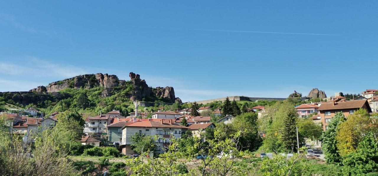 Fortress View Apartment *