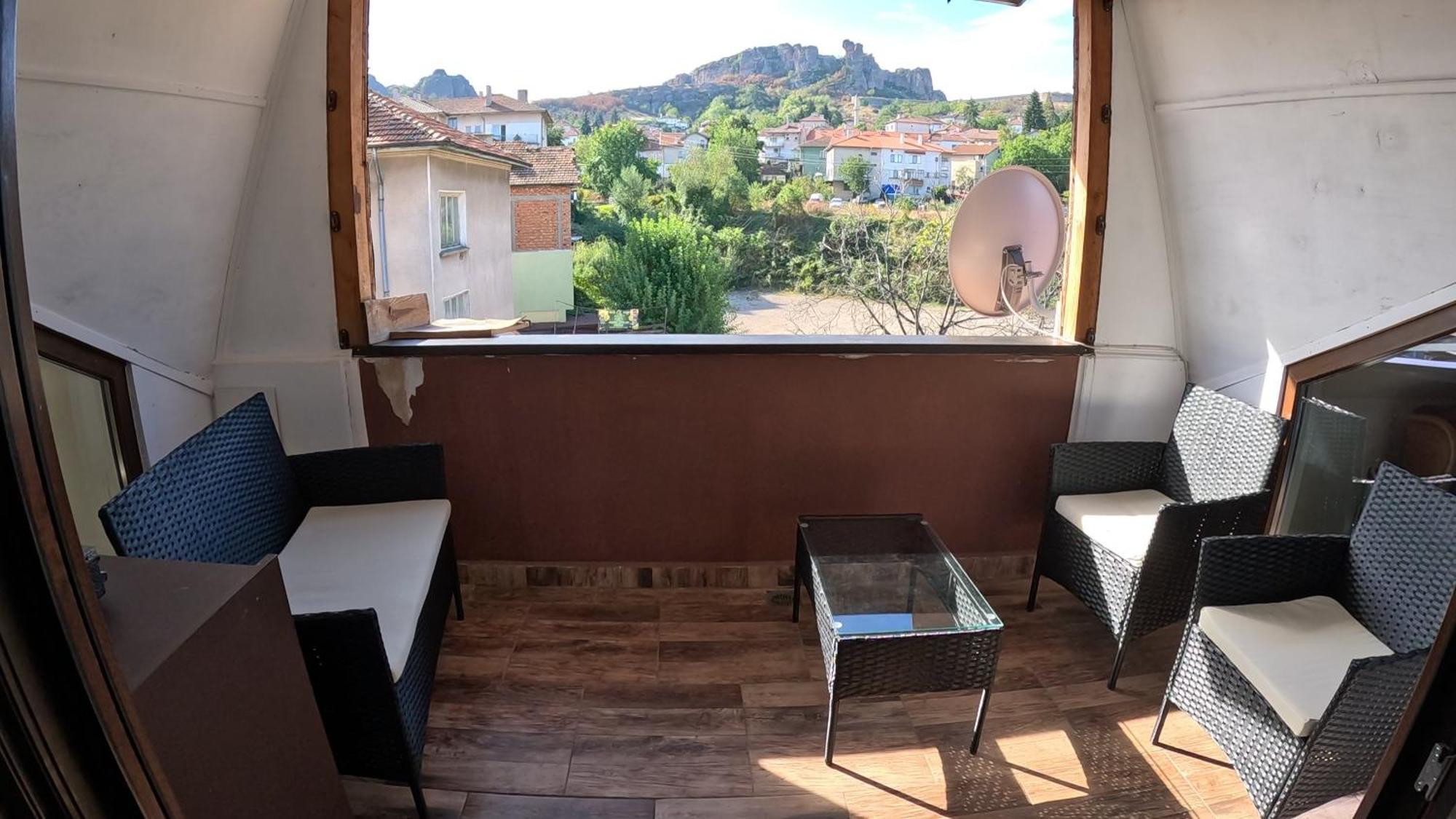 Fortress View Apartment *